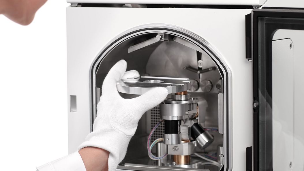 EM Sample Preparation Coating, Etching and Fracturing Leica_EM_Coating-Etching-Fracturing_3-1.jpg